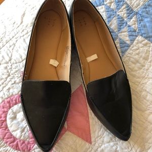 Size 12W flats